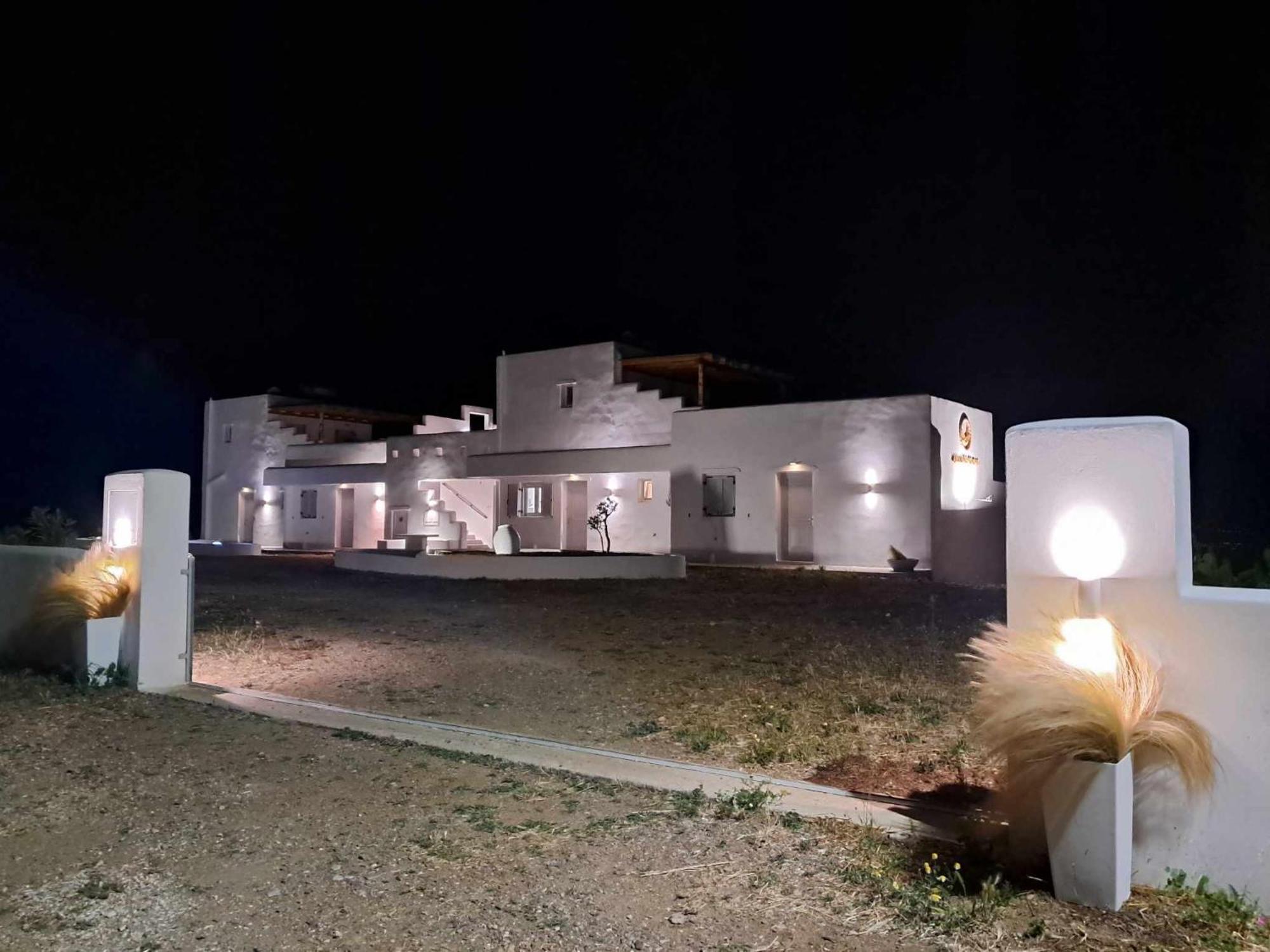 Ariadne'S Crown Luxury Suites With Private Pool Vivlos Luaran gambar